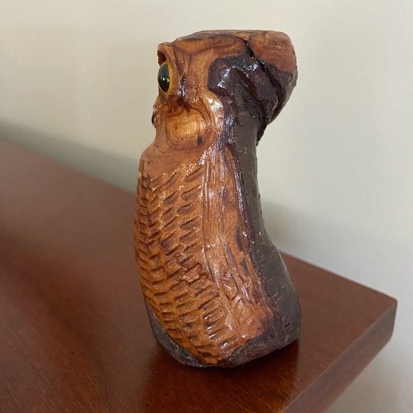 Hand Carved Wood Root OWL sculpture with glass eyes Vintage - Picture 4 of 7